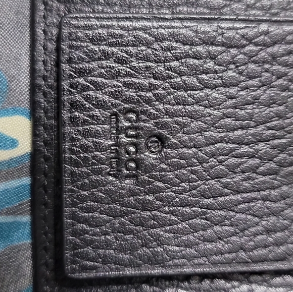 Gucci Key Holder - Picture 7 of 9